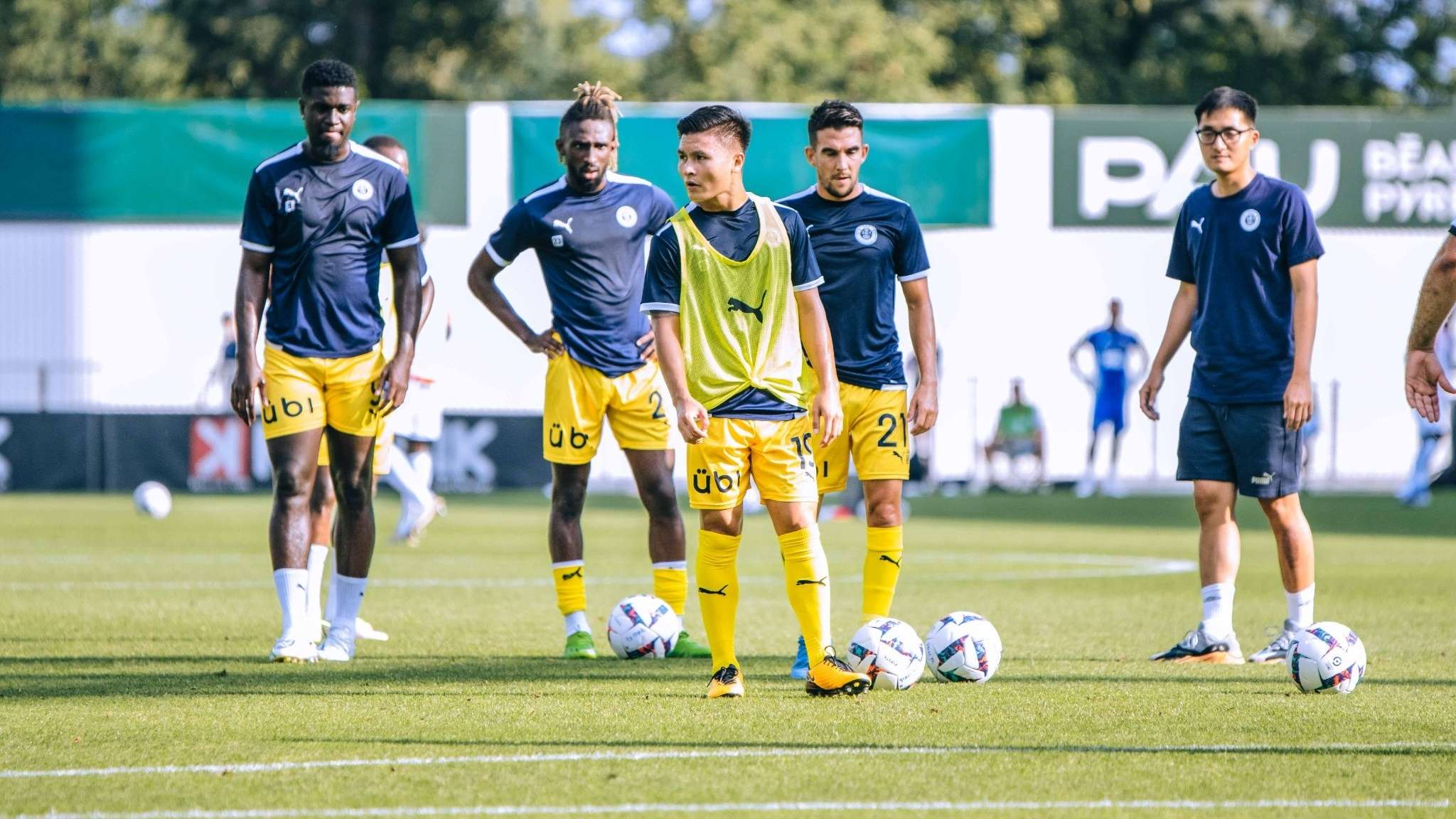 始分析他的 始分析他的